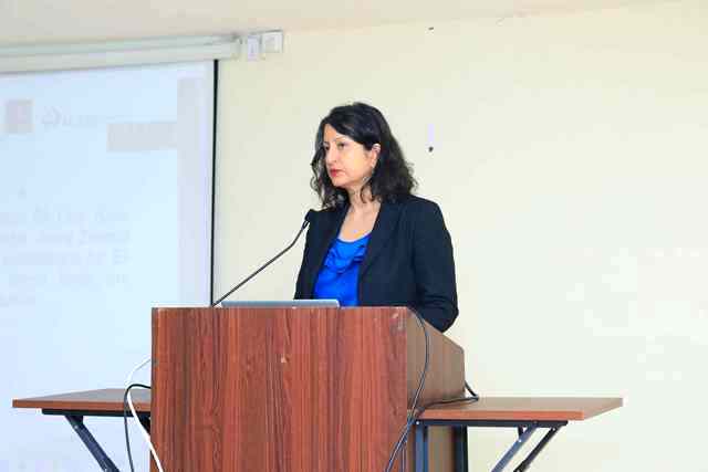Prof. Elif Ekinci presenting a talk on Diabetes Kidney Disease- An Update - CME on Diabetes, Technology & Updates - endocrinology cmc vellore